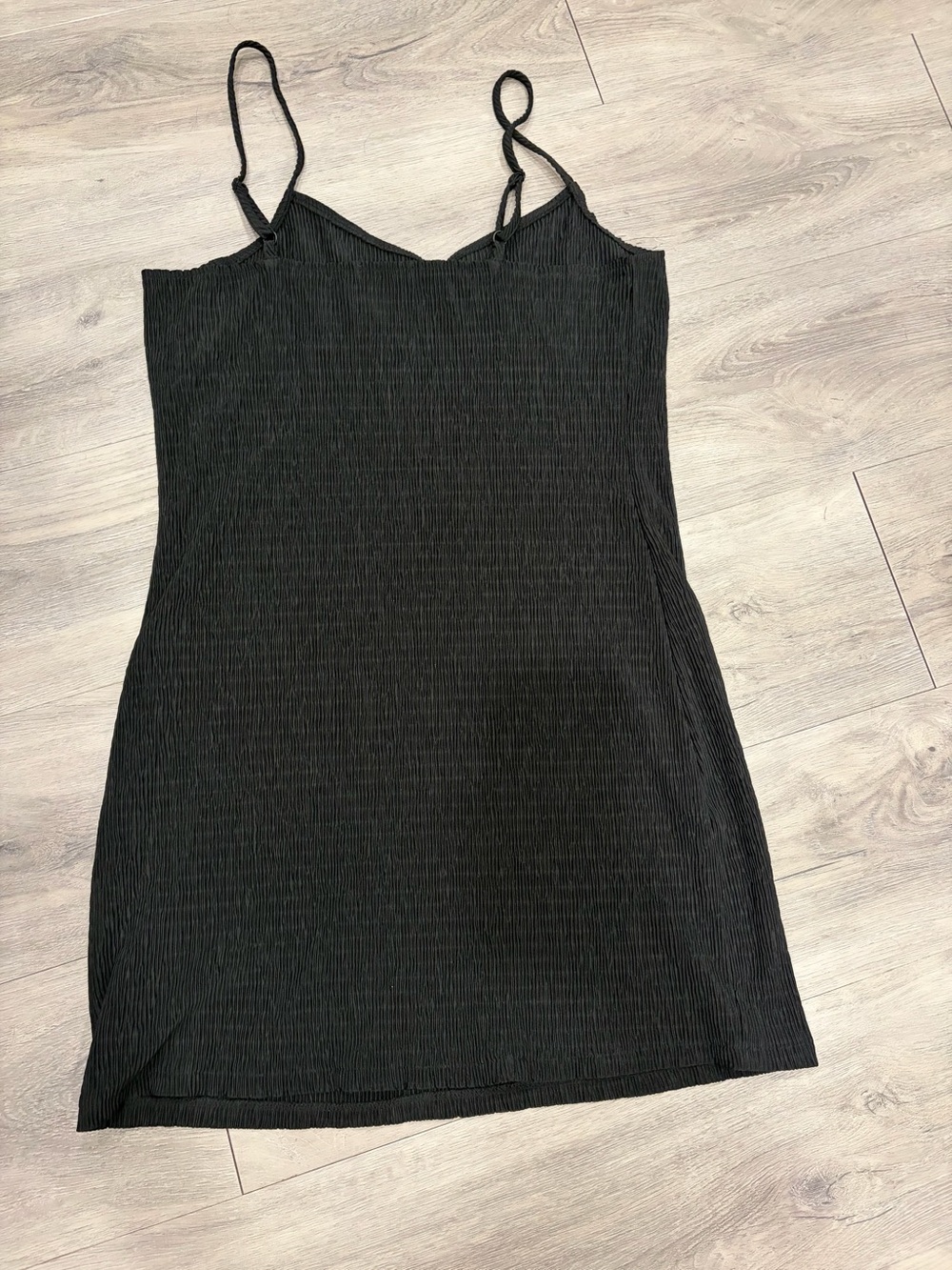 Vans Black Pleated Spaghetti Strap Top - Picture 3 of 3